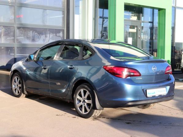 Opel Astra J Рестайлинг с пробегом 2013 года, цена 449 000 рублей, 222000 км, седан, Автокод Объявления
