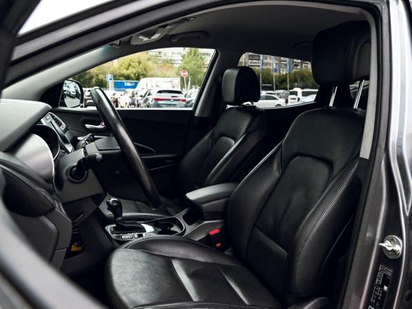 Hyundai Santa Fe III Рестайлинг с пробегом 2016 года, цена 2 425 000 рублей, 74134 км, внедорожник, Автокод Объявления