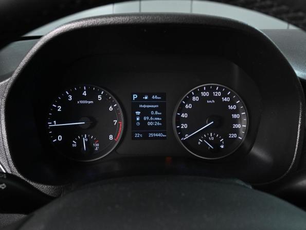 Hyundai Solaris II с пробегом 2018 года, цена 1 109 000 рублей, 259440 км, седан, Автокод Объявления