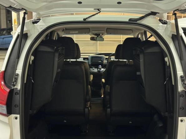 Honda Freed II с пробегом 2018 года, цена 1 447 000 рублей, 126000 км, компактвэн, Автокод Объявления