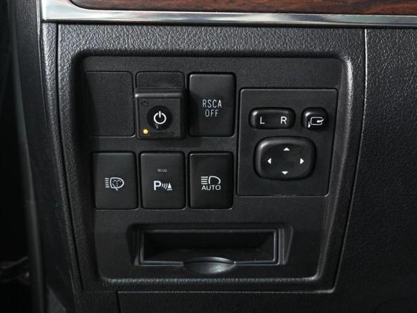 Toyota Land Cruiser 200 Series Рестайлинг 2 с пробегом 2016 года, цена 4 619 000 рублей, 392092 км, внедорожник, Автокод Объявления