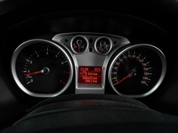 Ford Focus II Рестайлинг с пробегом 2010 года, цена 649 000 рублей, 188424 км, седан, Автокод Объявления