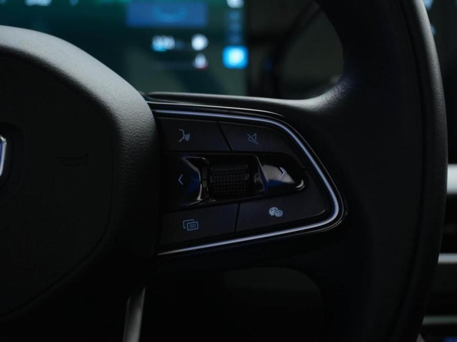 Geely Monjaro I Москва  - изображение 15