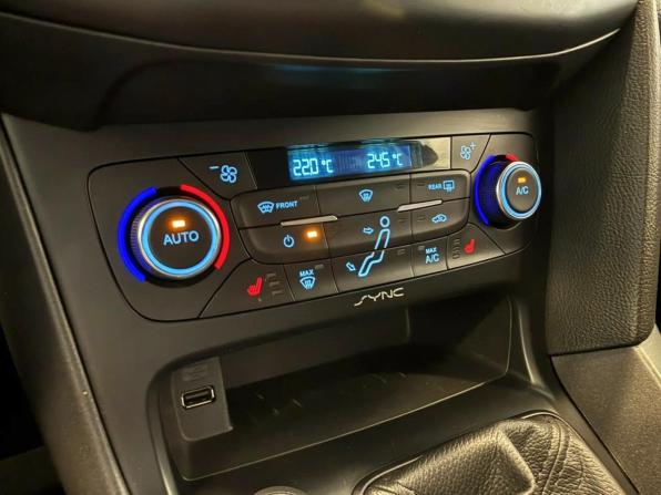 Ford Focus III Рестайлинг с пробегом 2017 года, цена 1 090 000 рублей, 145356 км, хэтчбек, Автокод Объявления