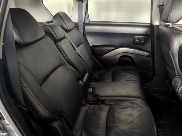 Mitsubishi Outlander II с пробегом 2008 года, цена 770 000 рублей, 255901 км, внедорожник, Автокод Объявления