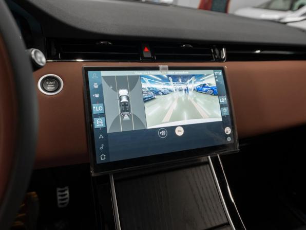Land Rover Range Rover Evoque II Рестайлинг с пробегом 2025 года, цена 5 580 000 рублей, 50 км, внедорожник, Автокод Объявления