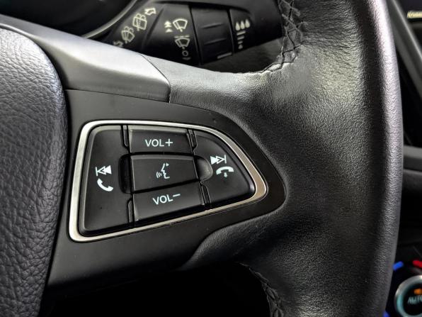 Ford Kuga II Рестайлинг с пробегом 2019 года, цена 1 870 000 рублей, 106318 км, внедорожник, Автокод Объявления