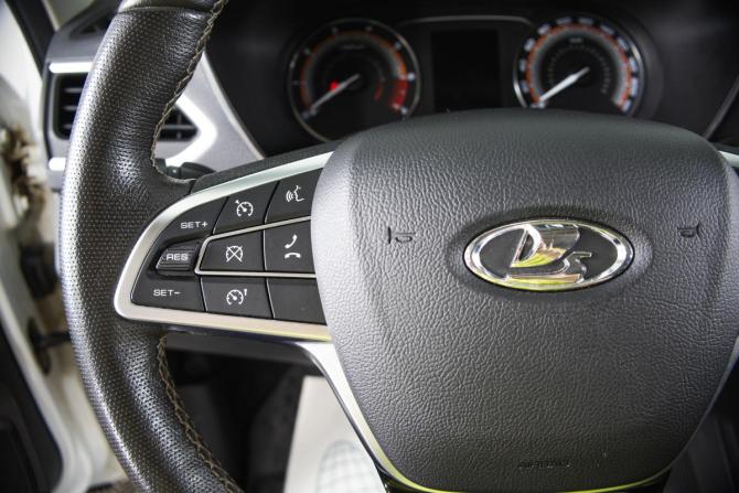 Lada (ВАЗ) Vesta I Рестайлинг (NG) с пробегом 2023 года, цена 1 349 000 рублей, 69500 км, седан, Автокод Объявления