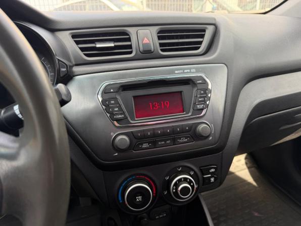 Kia Rio III с пробегом 2013 года, цена 700 000 рублей, 292900 км, седан, Автокод Объявления
