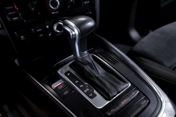 Audi Q5 I (8R) Рестайлинг с пробегом 2013 года, цена 1 849 000 рублей, 215000 км, внедорожник, Автокод Объявления