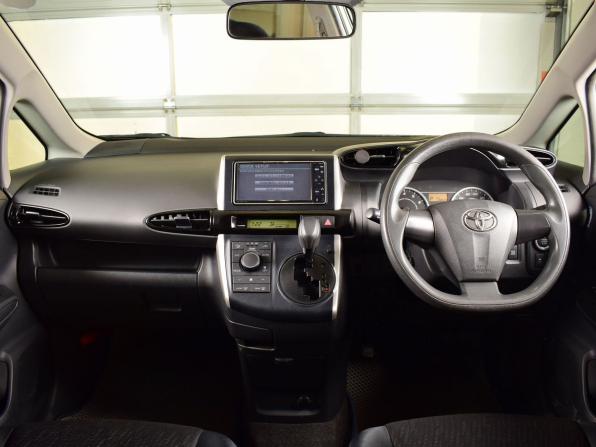 Toyota Wish II с пробегом 2009 года, цена 1 365 995 рублей, 138602 км, минивэн, Автокод Объявления
