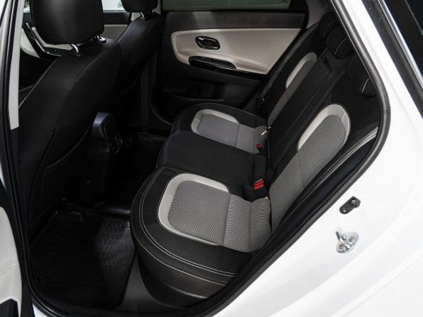 Kia Ceed II Рестайлинг с пробегом 2018 года, цена 1 290 000 рублей, 239600 км, хэтчбек, Автокод Объявления