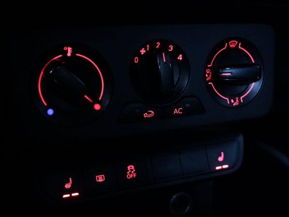 Audi A1 I (8X) с пробегом 2011 года, цена 929 000 рублей, 158303 км, хэтчбек, Автокод Объявления