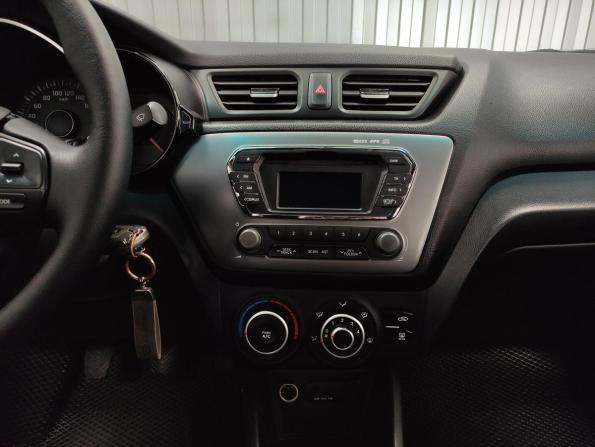 Kia Rio III с пробегом 2014 года, цена 940 000 рублей, 98203 км, седан, Автокод Объявления