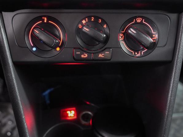 Volkswagen Polo V с пробегом 2011 года, цена 644 000 рублей, 256000 км, седан, Автокод Объявления