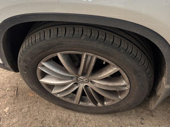 Volkswagen Tiguan I Рестайлинг с пробегом 2013 года, цена 1 399 000 рублей, 205331 км, внедорожник, Автокод Объявления