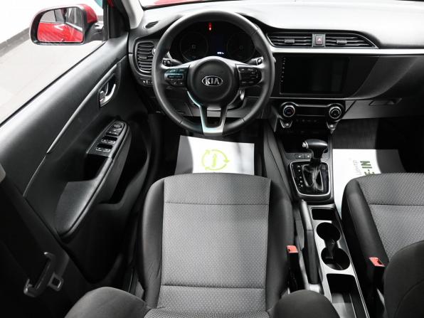 Kia Rio IV Рестайлинг с пробегом 2021 года, цена 1 695 000 рублей, 82561 км, седан, Автокод Объявления