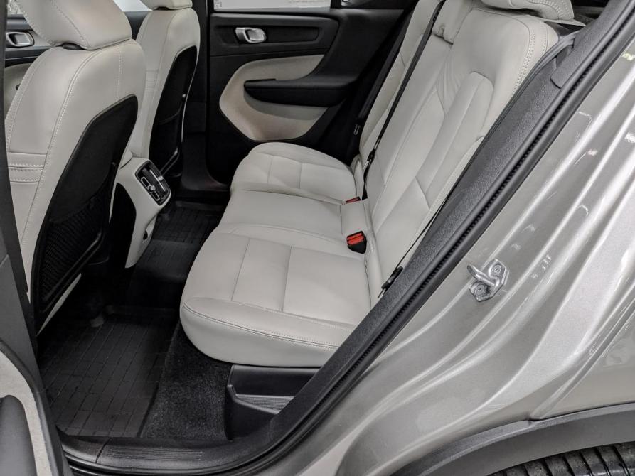 Volvo XC40 I Москва  - изображение 17