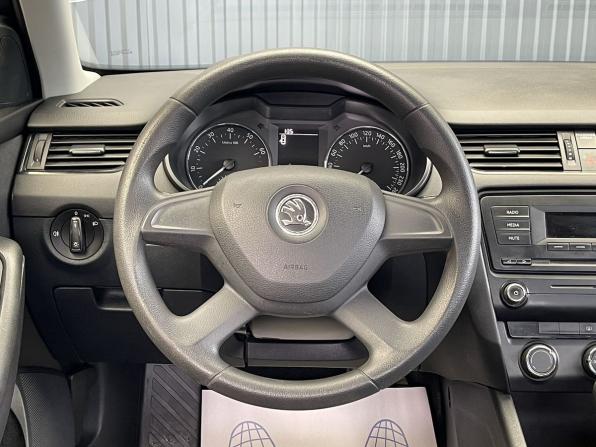 Skoda Octavia III (A7) с пробегом 2013 года, цена 897 000 рублей, 142458 км, лифтбек, Автокод Объявления