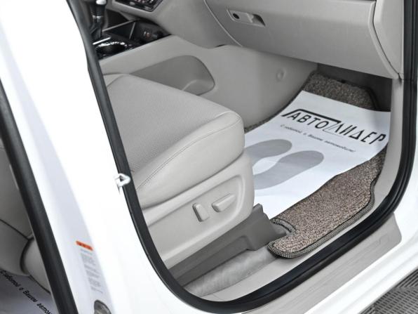Kia Carnival III с пробегом 2018 года, цена 1 649 000 рублей, 81810 км, минивэн, Автокод Объявления