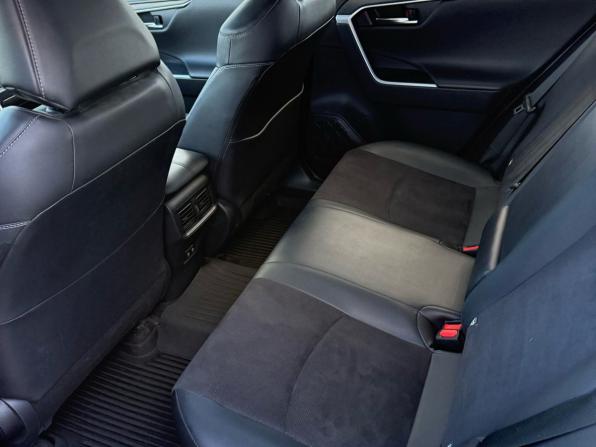 Toyota RAV4 V (XA50) с пробегом 2022 года, цена 3 400 000 рублей, 73646 км, внедорожник, Автокод Объявления