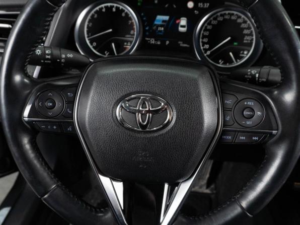 Toyota Camry VIII (XV70) Рестайлинг с пробегом 2021 года, цена 3 700 000 рублей, 45683 км, седан, Автокод Объявления