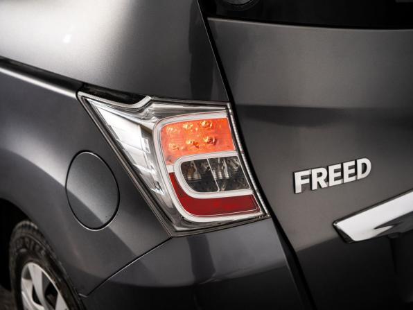 Honda Freed I Рестайлинг с пробегом 2011 года, цена 1 130 000 рублей, 168362 км, компактвэн, Автокод Объявления