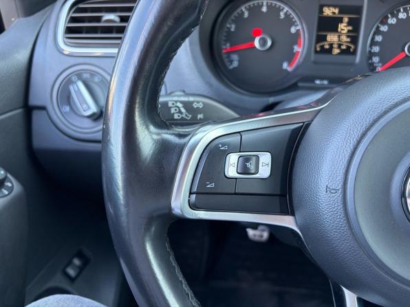 Volkswagen Polo V Рестайлинг с пробегом 2018 года, цена 1 240 000 рублей, 65370 км, седан, Автокод Объявления