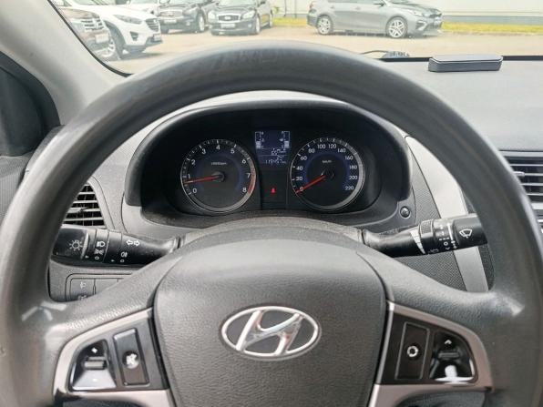 Hyundai Solaris I Рестайлинг с пробегом 2016 года, цена 849 000 рублей, 120000 км, седан, Автокод Объявления