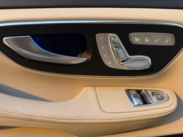 Mercedes-Benz V-Класс III (W447) Рестайлинг 2 с пробегом 2026 года, цена 15 200 000 рублей, 25 км, минивэн, Автокод Объявления