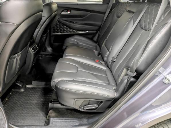 Hyundai Santa Fe IV Рестайлинг с пробегом 2022 года, цена 4 450 000 рублей, 68249 км, внедорожник, Автокод Объявления