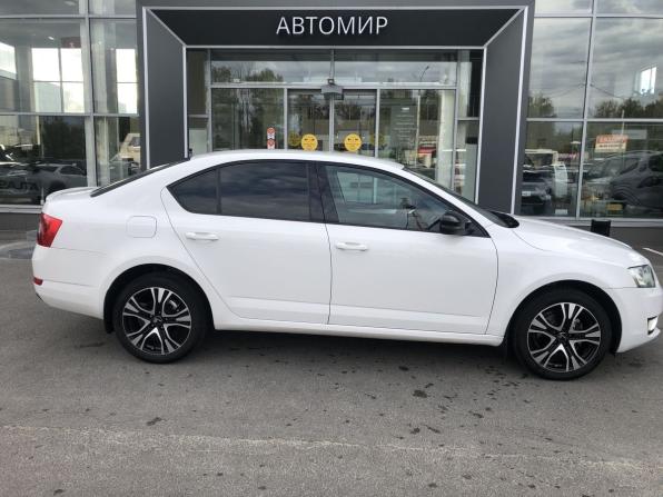 Skoda Octavia III (A7) с пробегом 2013 года, цена 1 350 000 рублей, 210501 км, лифтбек, Автокод Объявления