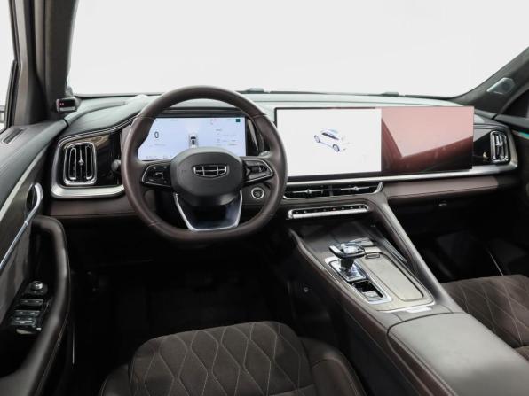 Geely Monjaro I Рестайлинг 2 с пробегом 2025 года, цена 3 599 000 рублей, 27363 км, внедорожник, Автокод Объявления