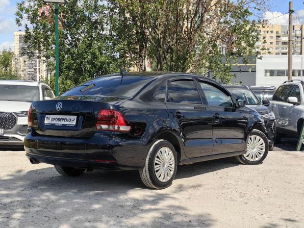 Volkswagen Polo V Рестайлинг с пробегом 2017 года, цена 929 000 рублей, 191000 км, седан, Автокод Объявления