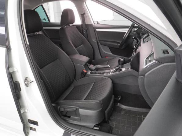 Skoda Octavia III (A7) с пробегом 2016 года, цена 1 219 000 рублей, 208034 км, лифтбек, Автокод Объявления