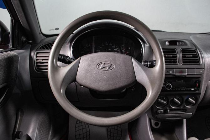 Hyundai Accent II с пробегом 2005 года, цена 379 000 рублей, 303000 км, седан, Автокод Объявления