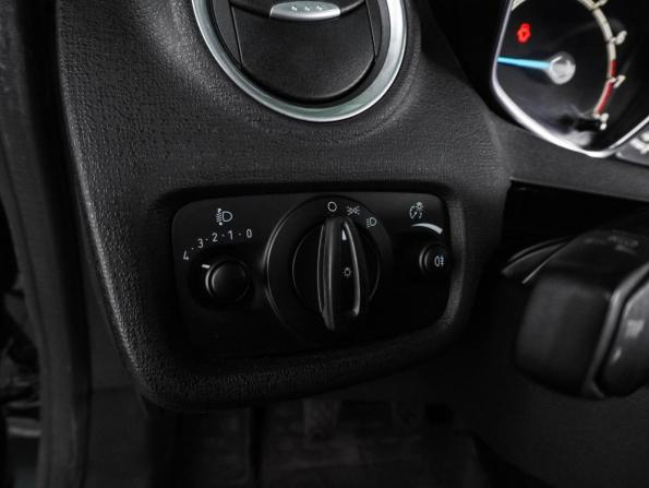 Ford Fiesta Mk6 Рестайлинг с пробегом 2015 года, цена 774 000 рублей, 140103 км, седан, Автокод Объявления