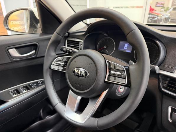 Kia Optima IV Рестайлинг с пробегом 2020 года, цена 2 150 000 рублей, 76121 км, седан, Автокод Объявления