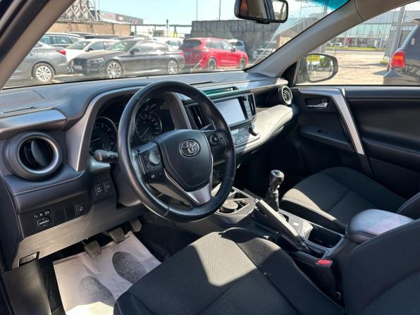 Toyota RAV4 IV (XA40) Рестайлинг с пробегом 2018 года, цена 2 490 000 рублей, 148600 км, внедорожник, Автокод Объявления