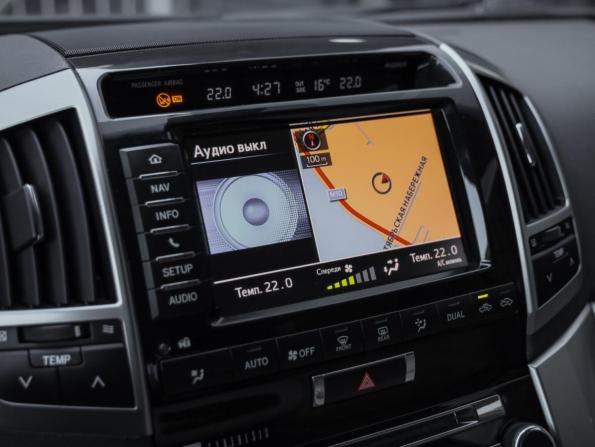Toyota Land Cruiser 200 Series Рестайлинг 1 с пробегом 2013 года, цена 3 099 000 рублей, 234153 км, внедорожник, Автокод Объявления