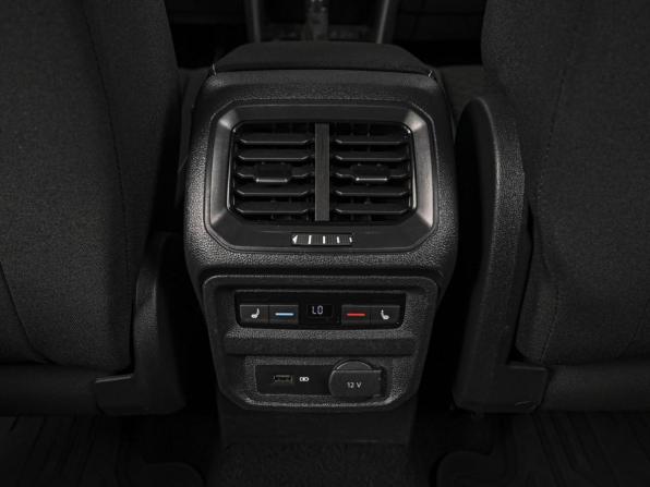 Volkswagen Tiguan II с пробегом 2018 года, цена 2 299 000 рублей, 177170 км, внедорожник, Автокод Объявления