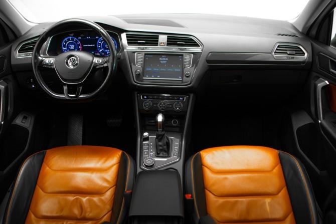 Volkswagen Tiguan II с пробегом 2017 года, цена 1 965 000 рублей, 211977 км, внедорожник, Автокод Объявления