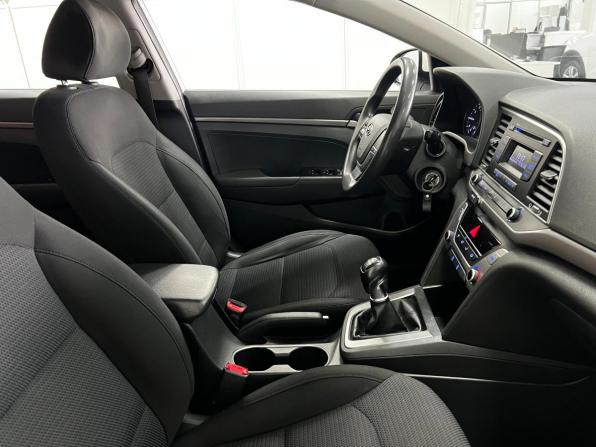Hyundai Elantra VI (AD) с пробегом 2017 года, цена 1 290 001 рубль, 173500 км, седан, Автокод Объявления