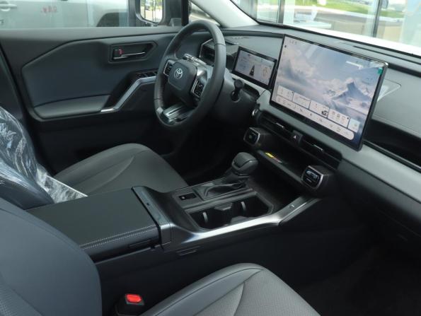 Toyota RAV4 VI (XA60) с пробегом 2026 года, цена 4 220 000 рублей, 10 км, внедорожник, Автокод Объявления