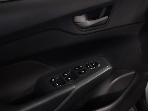 Hyundai Solaris II с пробегом 2019 года, цена 899 777 рублей, 194138 км, седан, Автокод Объявления