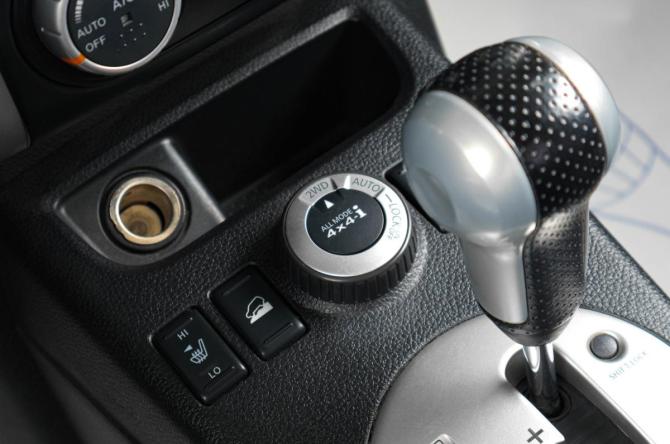 Nissan X-Trail II Рестайлинг с пробегом 2011 года, цена 1 319 000 рублей, 215234 км, внедорожник, Автокод Объявления