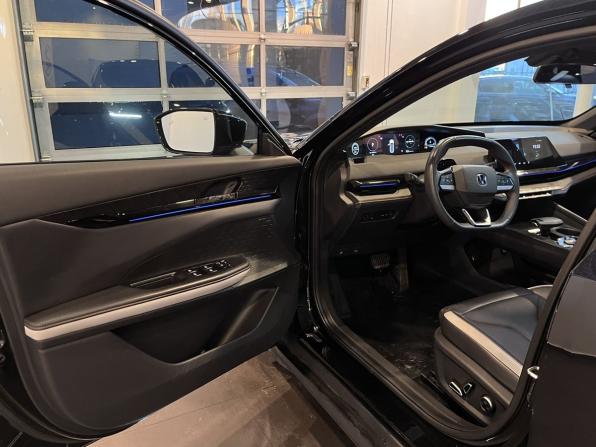 Changan UNI-V I с пробегом 2024 года, цена 2 415 000 рублей, 75177 км, лифтбек, Автокод Объявления