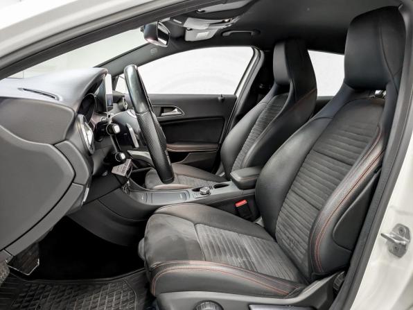 Mercedes-Benz GLA I (X156) с пробегом 2016 года, цена 2 590 000 рублей, 77926 км, внедорожник, Автокод Объявления