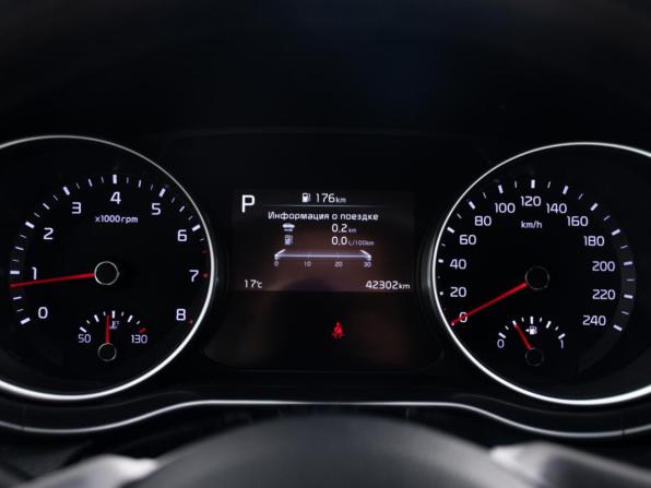 Kia Ceed III Рестайлинг с пробегом 2022 года, цена 2 398 000 рублей, 42300 км, универсал, Автокод Объявления