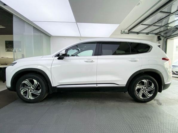 Hyundai Santa Fe IV Рестайлинг с пробегом 2021 года, цена 3 500 000 рублей, 77241 км, внедорожник, Автокод Объявления